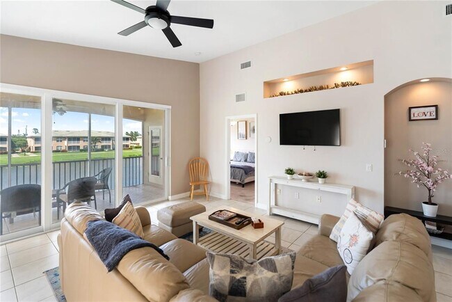 Building Photo - 6616 7th Ave Cir W