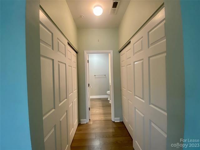 Building Photo - 920 Jetton St