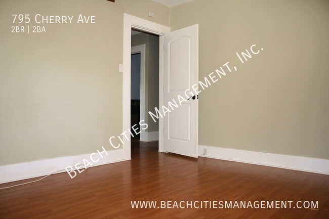 Building Photo - 795 Cherry Ave