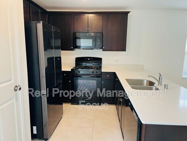 Building Photo - 3401 Harper St