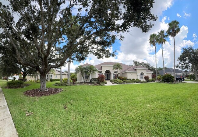 Primary Photo - 10084 Cherry Hills Ave Cir