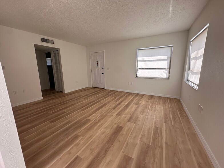 Building Photo - 224 Pleasant Grove Rd