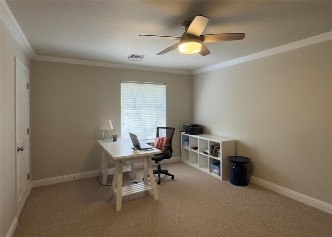 Building Photo - 1626 Sundown Dr