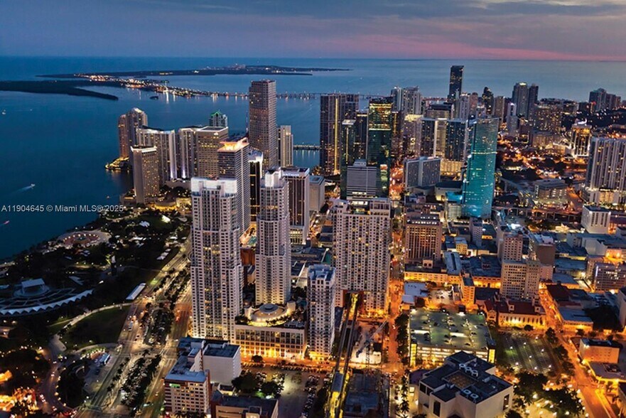 Building Photo - 253 NE 2nd St