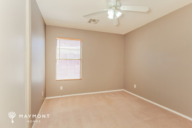 Building Photo - Comfortable 3-Bedroom Home