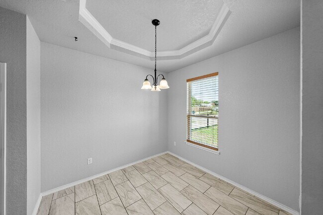Building Photo - 170 Tedder St