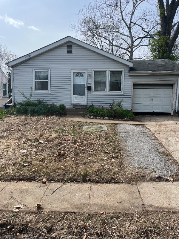 Primary Photo - 305 S Dade Ave