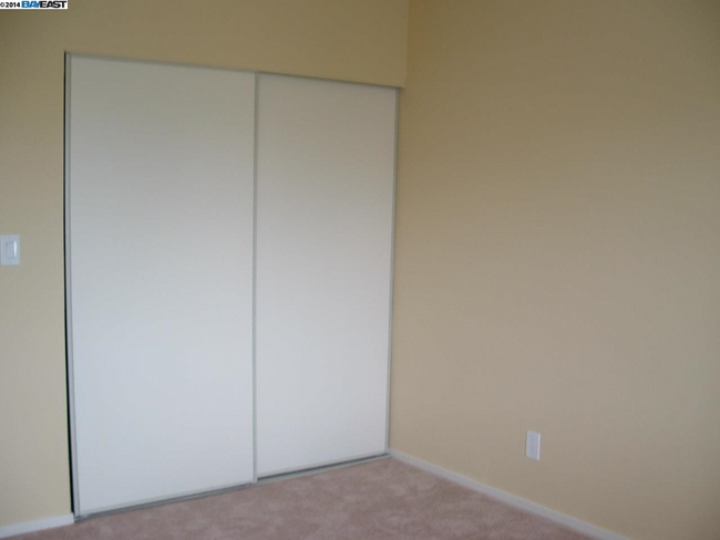 Building Photo - 175 Pelican Loop