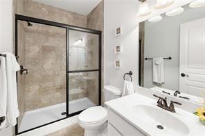 Building Photo - 496 Spring View Dr
