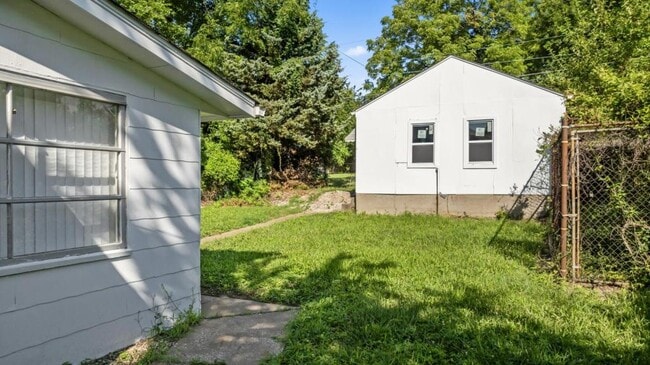 Building Photo - 5613 Jennings Station Rd