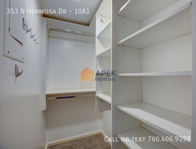 Building Photo - 353 N Hermosa Dr