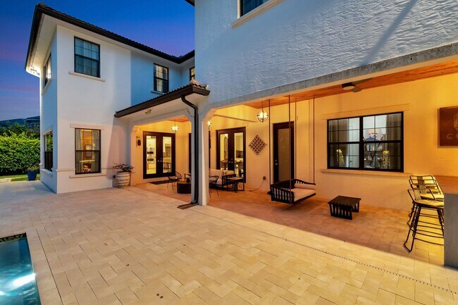 Building Photo - 17710 Cadena Dr