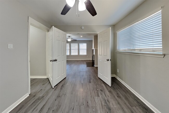 Building Photo - 29415 Legends Stone Dr