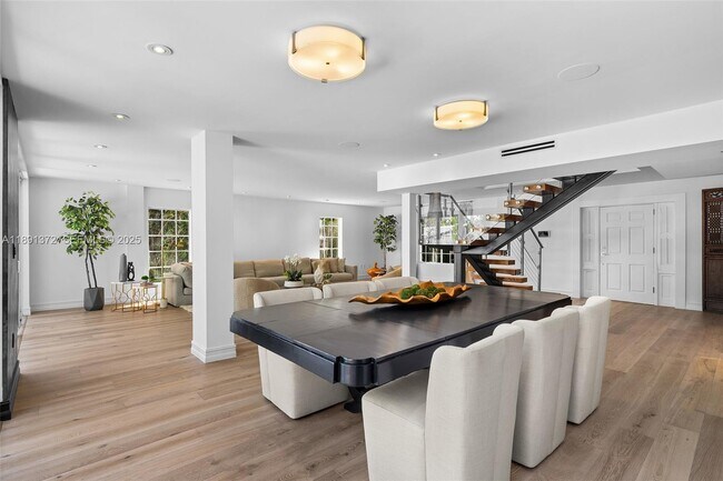 Building Photo - 575 Bay Point Rd