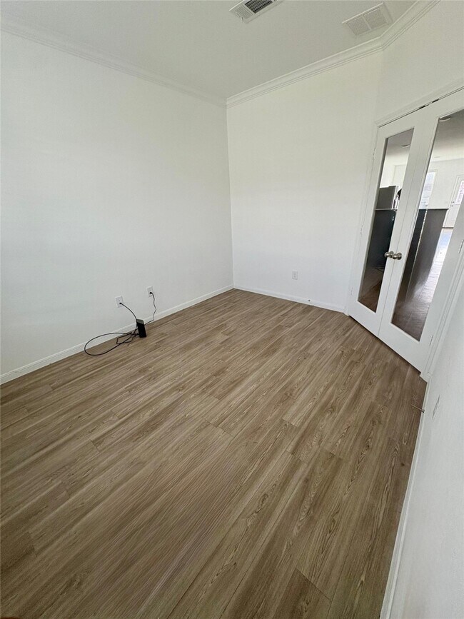 Building Photo - 1309 Grass Bnd Dr