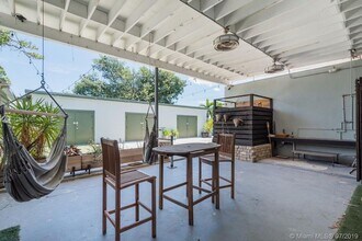 Building Photo - ASL 1100 LLC