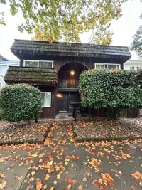 Building Photo - 2824 I St