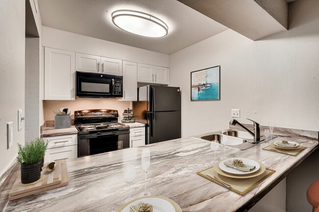 Primary Photo - Newgate