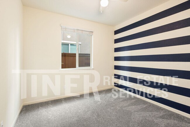 Building Photo - 3719 Edington Dr