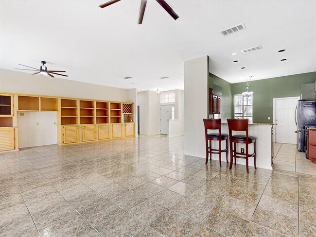 Building Photo - 3943 Ocita Dr