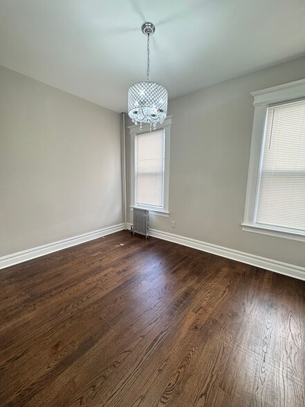 Building Photo - 151 Brookdale Ave