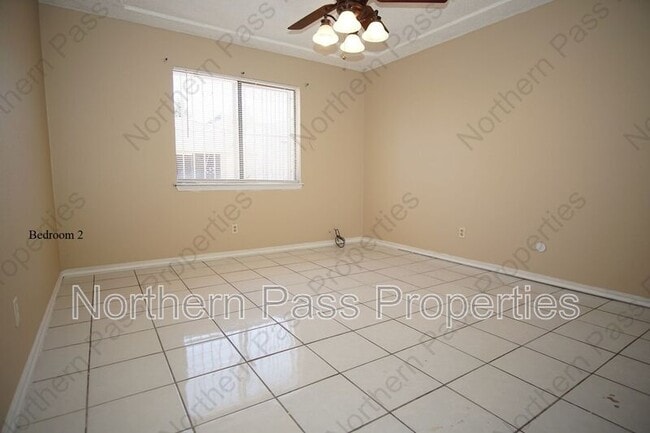 Building Photo - 10551 Kinross Ave