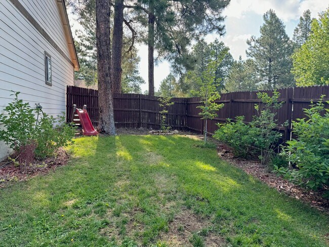 Building Photo - 4809 S Dory Trail