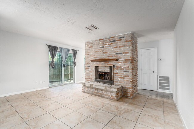 Building Photo - 5411 Ingomar Way