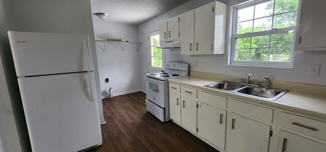 Building Photo - 89 Co Rd 1247