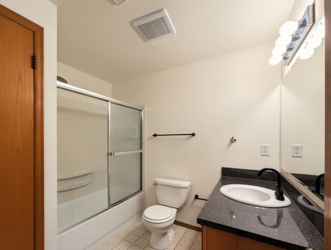 Building Photo - 3Bd/1.5ba Lake Stevens Duplex