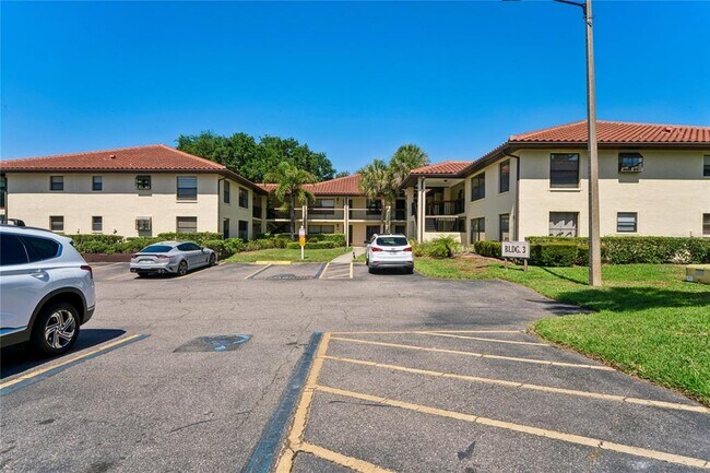 Building Photo - 305 Hammock Pine Blvd