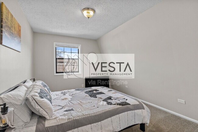 Building Photo - 588 Ray Hill Rd