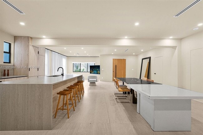 Building Photo - 4721 NW 6th Ave