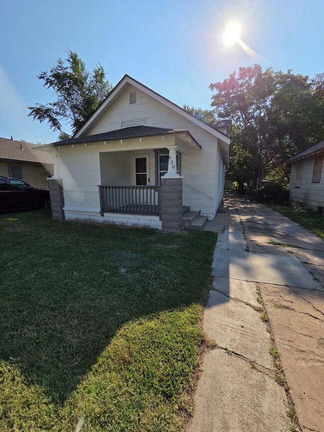 Building Photo - 938 S Hiram St