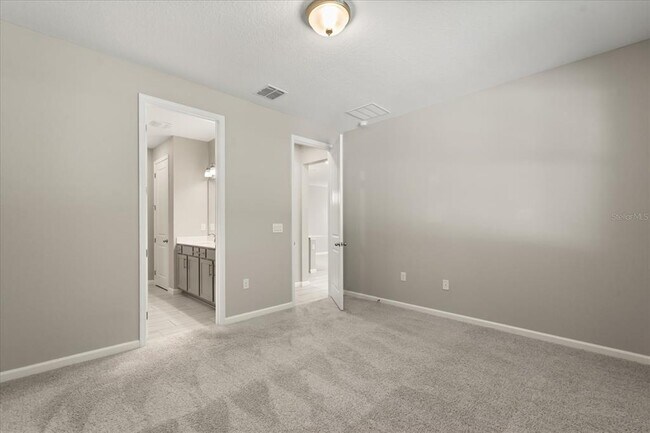 Building Photo - 4028 Southern Vis Lp