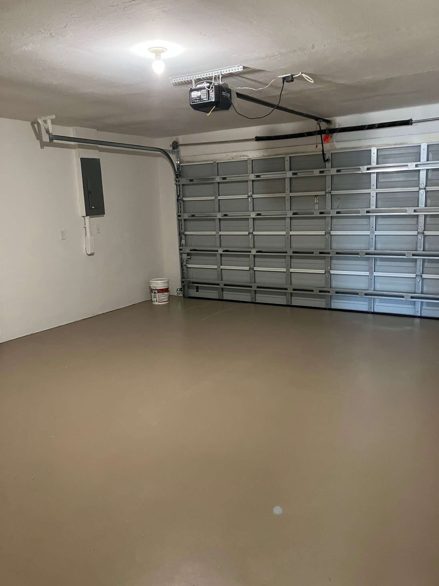 Spacious 2 car garage with laundry hook up area - 3712 SW 5th Pl