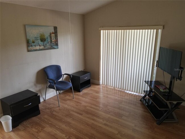 Building Photo - 1717 Burnham Ct