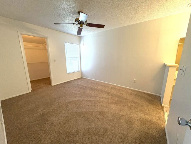 Building Photo - Charming 2-Bed, 2-Bath Home with Vaulted Ceilings & Pool View!