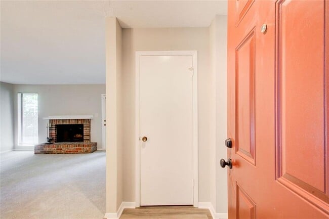 Building Photo - 805 Tuxworth Cir