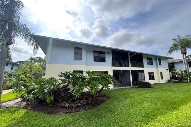 Building Photo - 6543 SE Federal Hwy