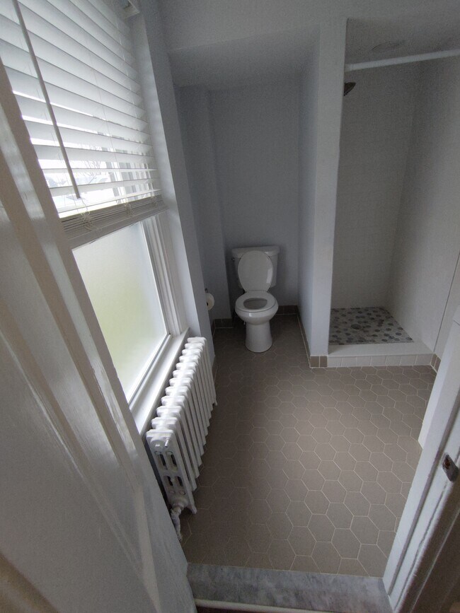 Bathroom - 2029 Walnut St