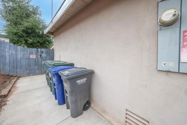 Building Photo - 2107 Alexander Dr
