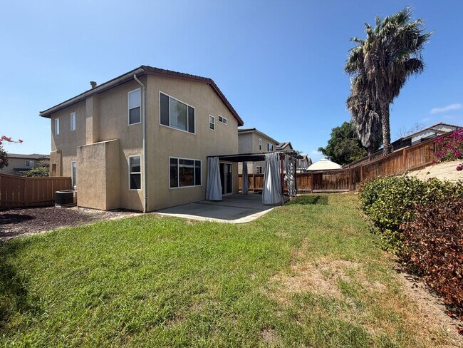 Building Photo - 1683 Falcon Peak St