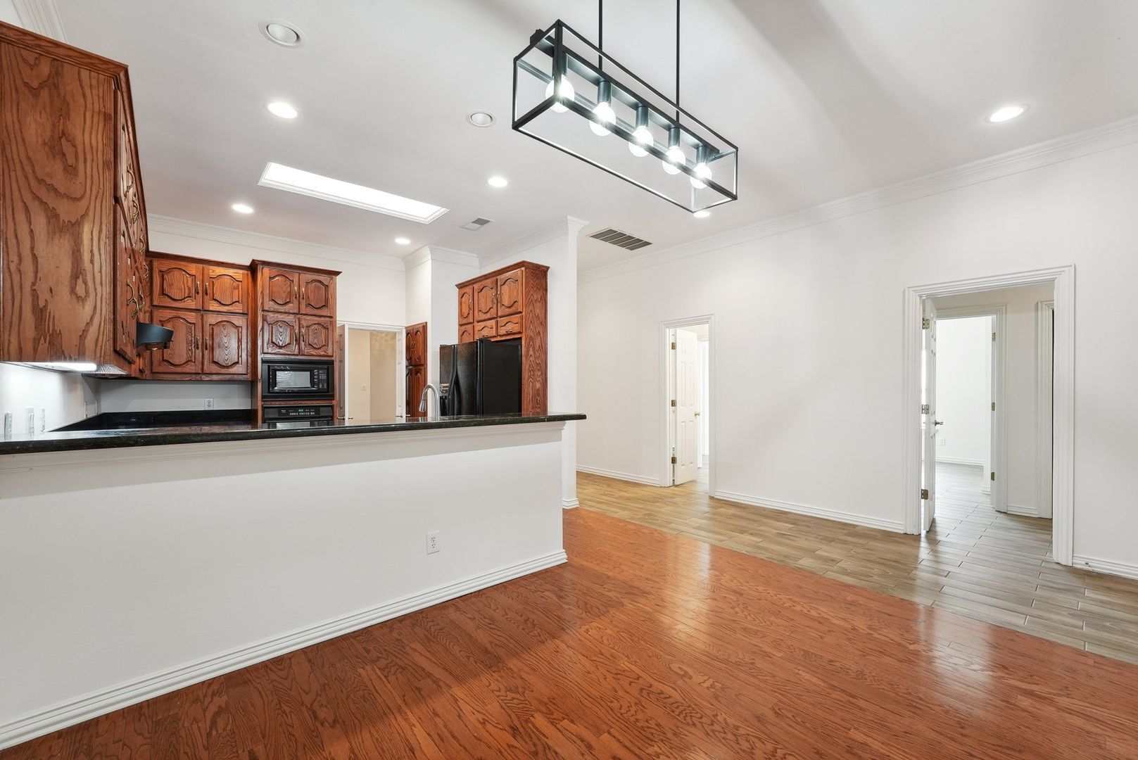 Building Photo - 3014 Stonehenge Ln