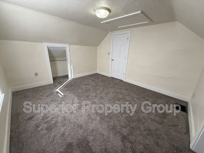 Building Photo - 18 N Fair Oaks Ave