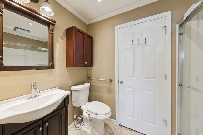 Building Photo - 2532 Grassy Point Dr