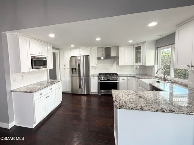 Building Photo - 13389 Vista Levana Dr