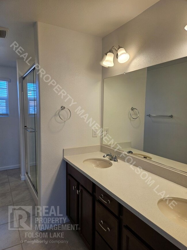 Building Photo - Quiet 4bd 3ba home in Folsom Ranch