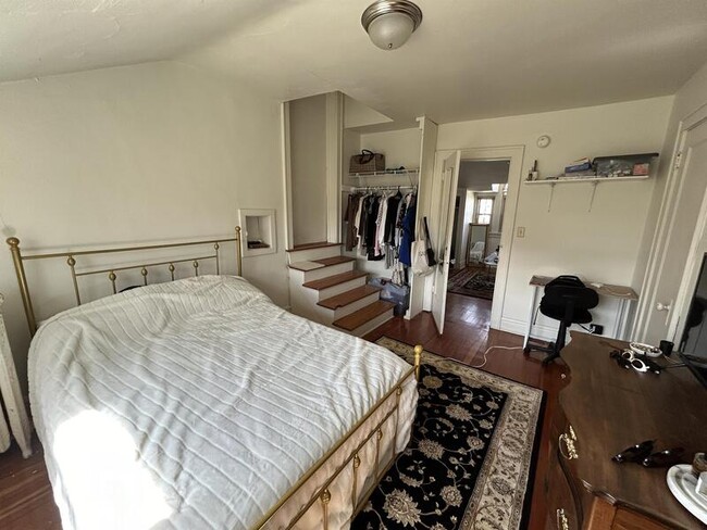 Building Photo - 29 Langdon St