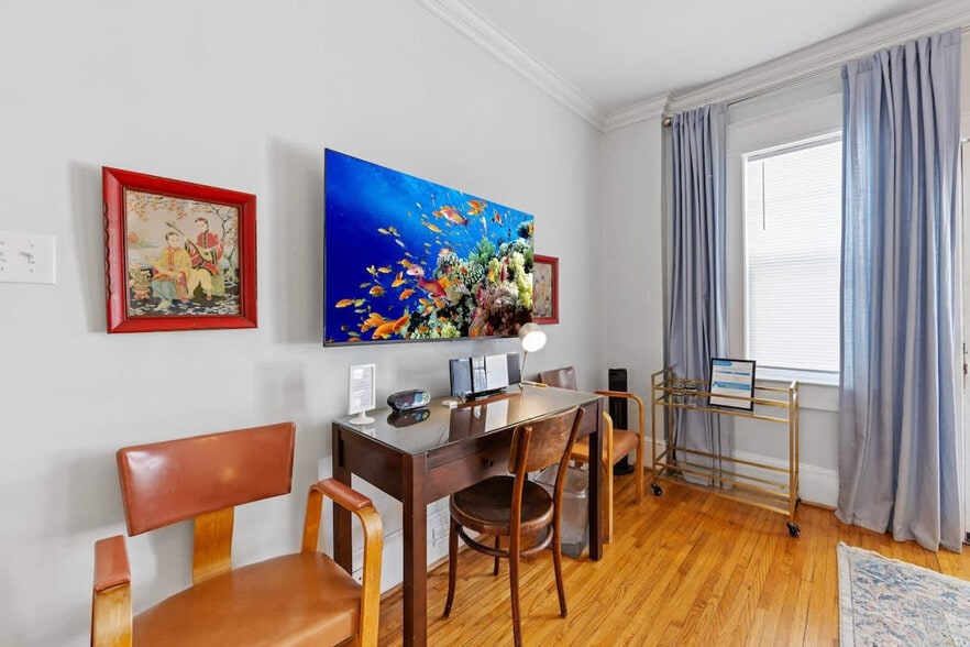 Building Photo - 2101 Kirkwood Ave